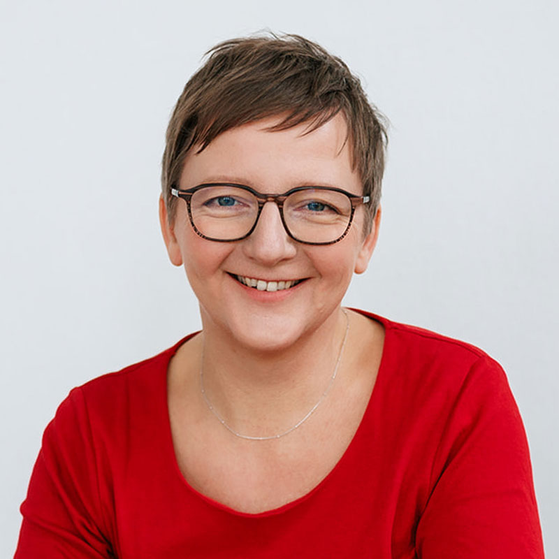 Kommunikations-Expertin für die Bauchbranche Bettina Dessaules